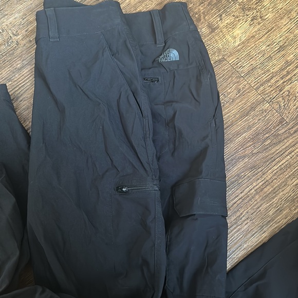 North face women’s nylon pant like new - Picture 5 of 5